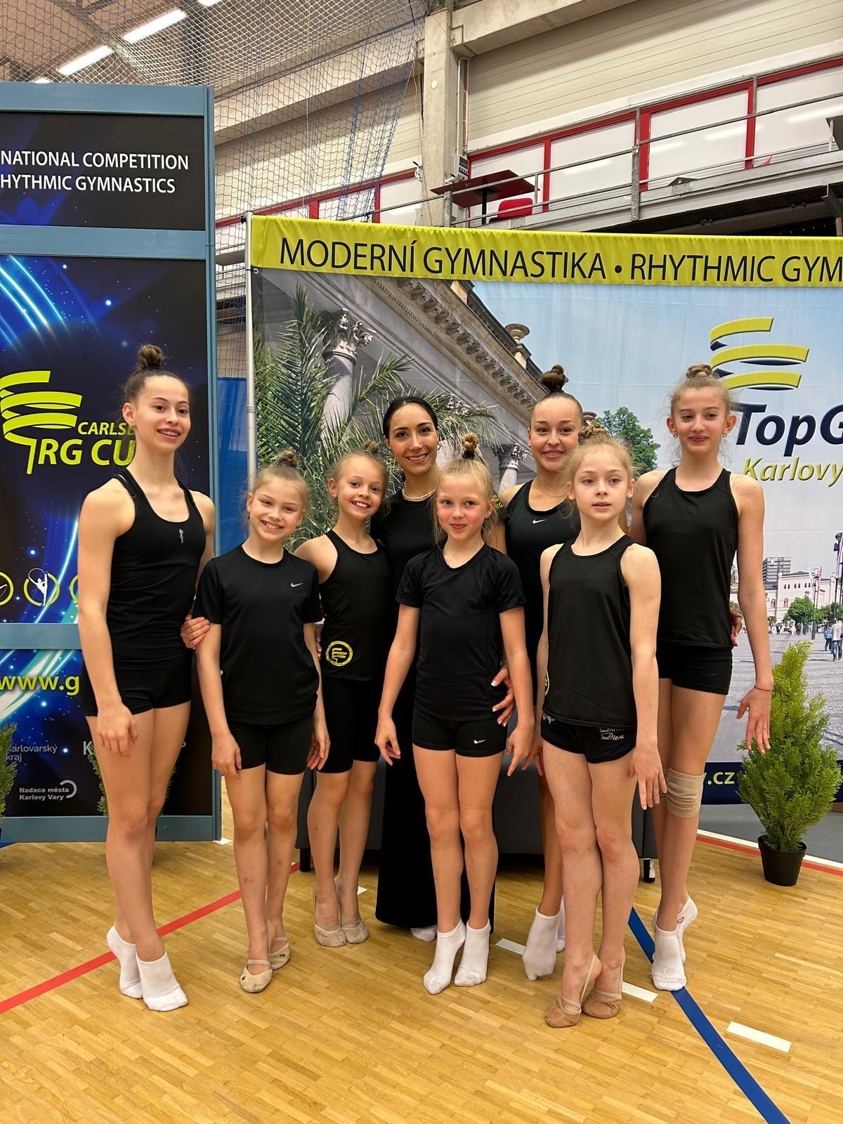 Naše gymnastky s olympioničkou Salome Pazhavou